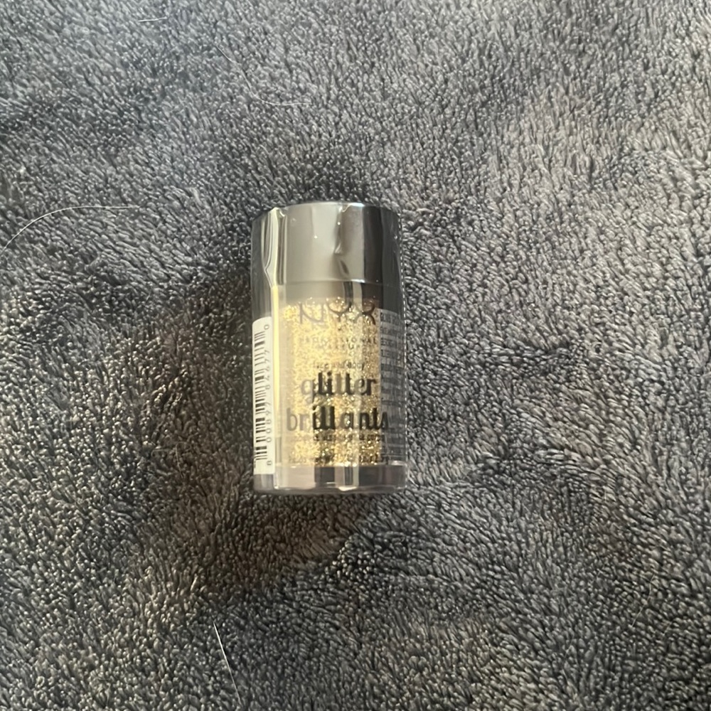 Nyx glitter